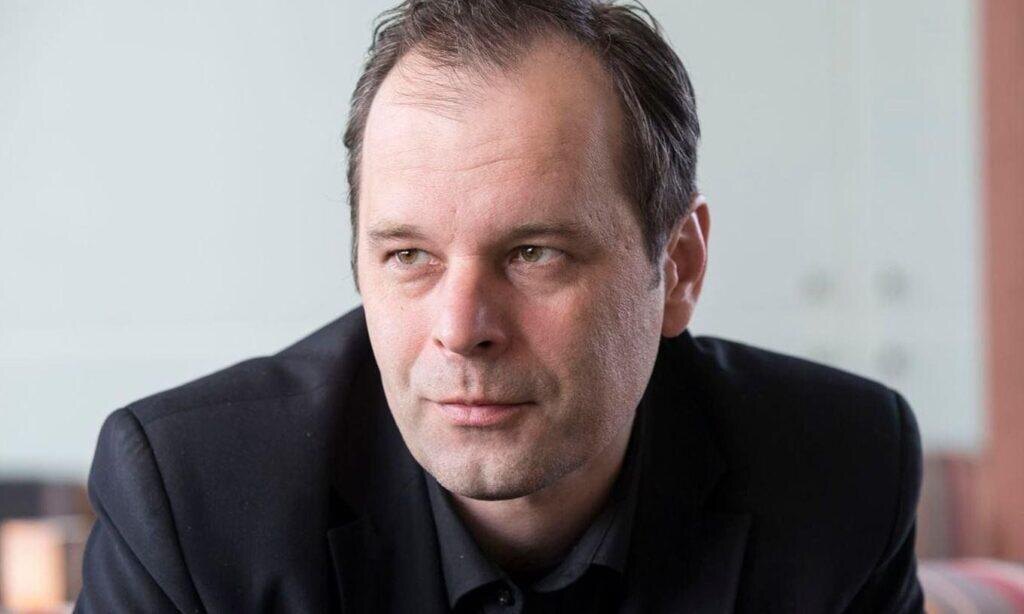    Роман Сенчин