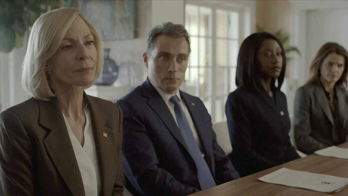 «Дипломатка», сезон 3: брак, британцы и большой кризис