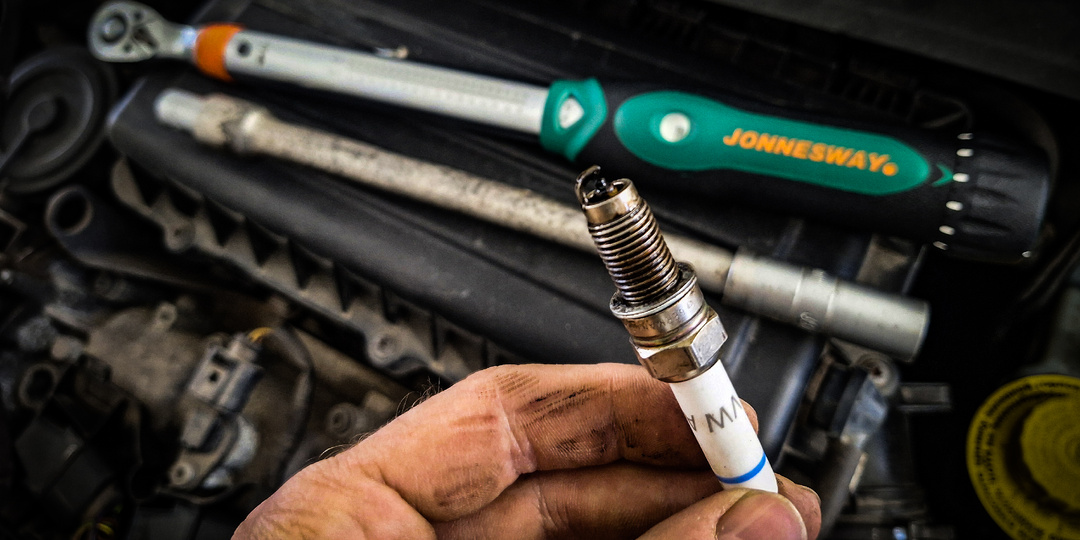 Просушка свечей зажигания: Скрытая опция, которая есть в каждом автомобиле. Рассказываю, как ей пользоваться