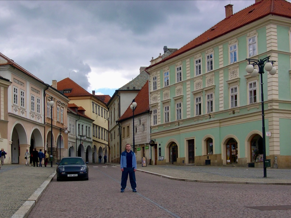 На фото автор. Кутна Гора. Май 2004