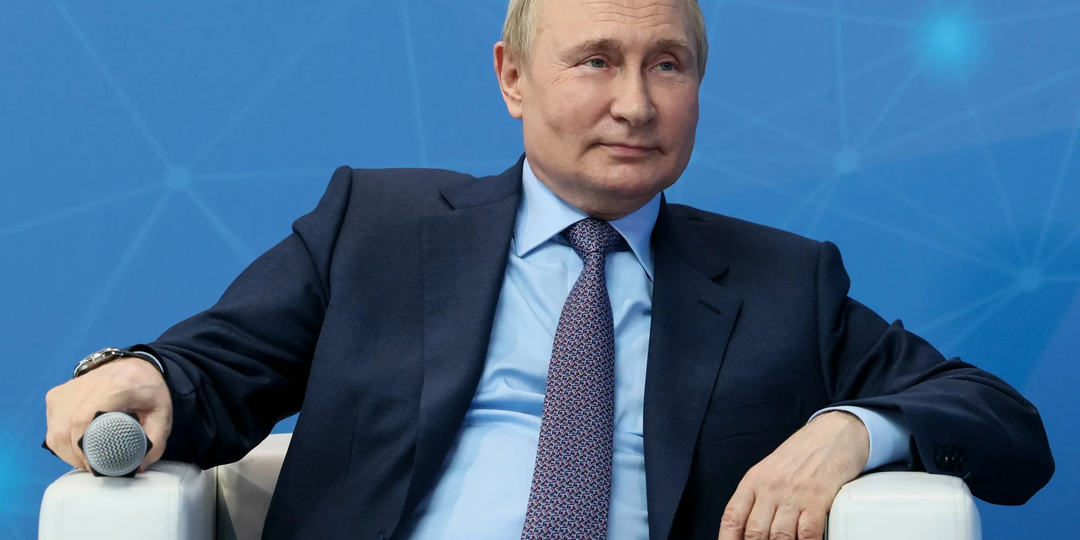 Почему реальность Путина так далека от действительной жизни россиян? Он просто живет в параллельном мире