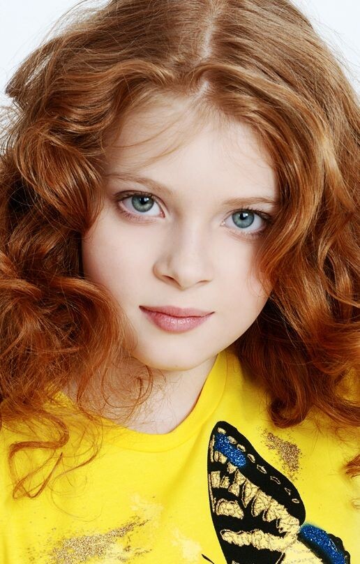 Фото из интернета. Похожа на Яну.