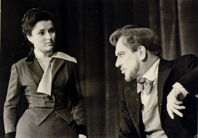 Нелли Корниенко на сцене