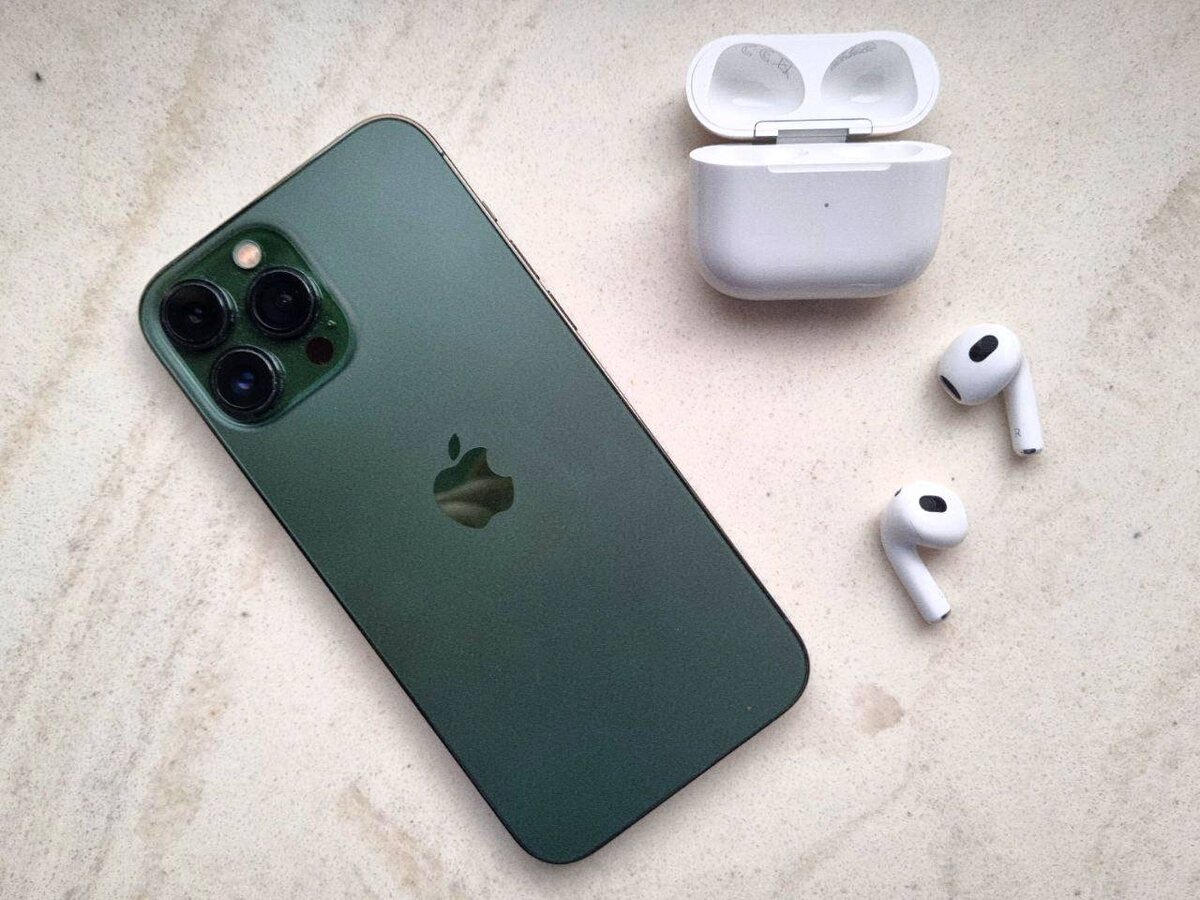 Как подключить новый зарядный кейс AirPods