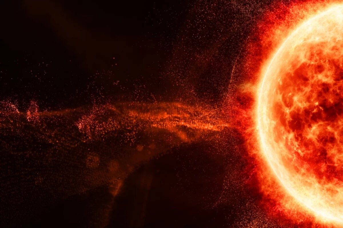    Мощнейший выброс солнечной плазмы должен долететь до загадочного межзвёздного объекта 3I/ATLAS.