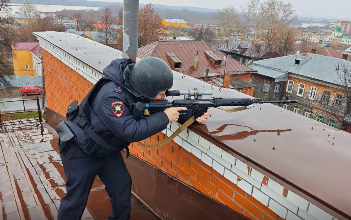    Учения по отработке действий при атаке на оборонный завод прошли в Удмуртии