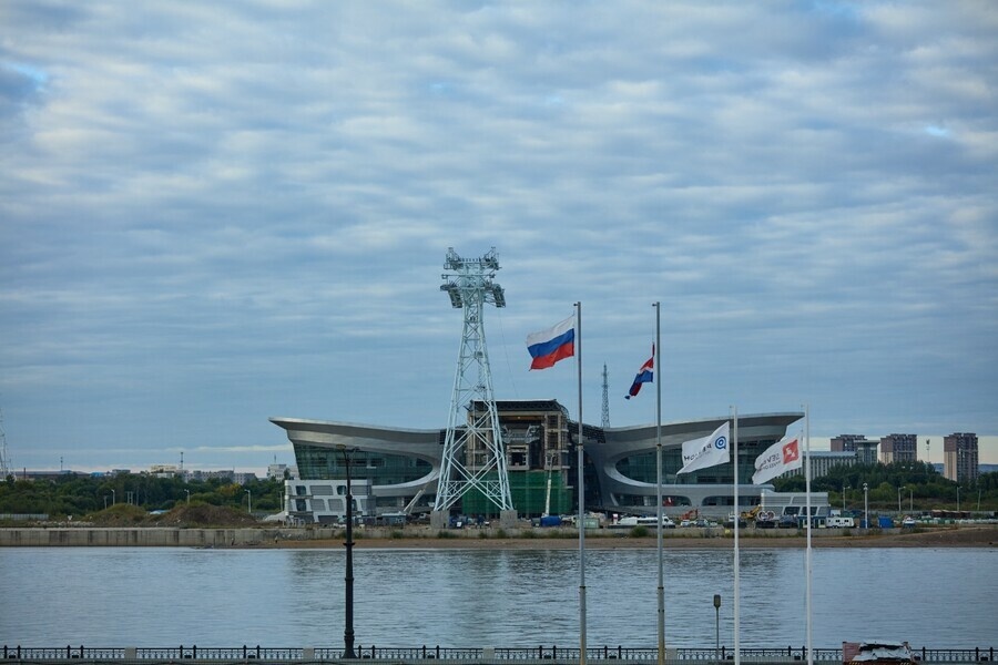 Источник: https://www.amur.life/places/2025/09/19/kanatnaya-doroga-blagoveschensk-heyhe-kak-na-ney-obespechat-bezopasnost-i-chem-budet-otlichatsya-posadka-passazhirov-na-raznyh-beregah-amura