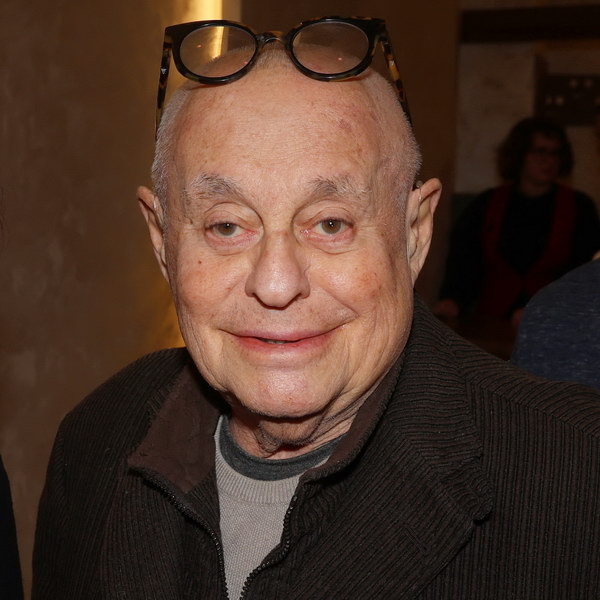     Спектакль «Кто убил Симон-Деманш» поставил Марк Розовский в театре «У Никитских ворот»