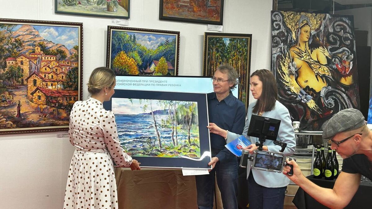 Мария Львова-Белова — Уполномоченный при Президенте Российской Федерации по правам ребенка. Работа Марии Семеной-Зацарной, руководитель секции ЕХС «Акварельное искусство»