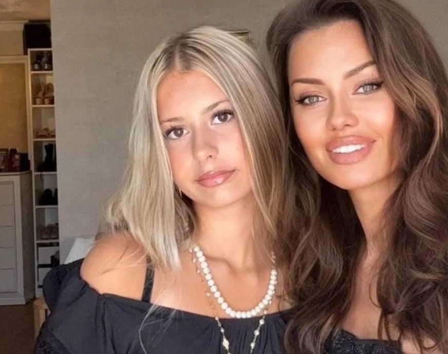 Анжелина и Виктория Боня