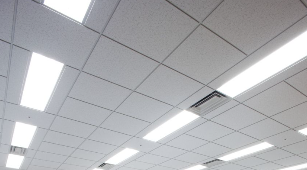 Подвесной потолок для коммерческих помещений. Потолочные Решения opt-potolok.ru