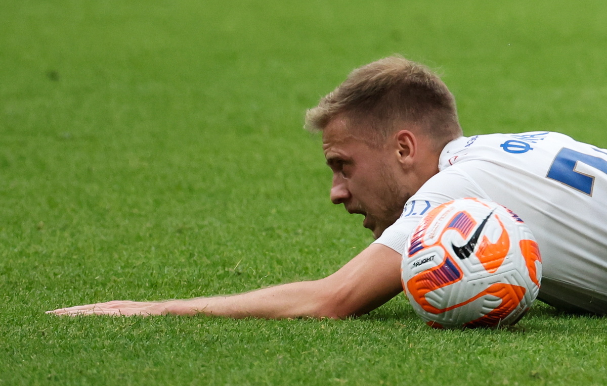    Полузащитник "Динамо" Даниил Фомин  Сергей Фадеичев/ТАСС