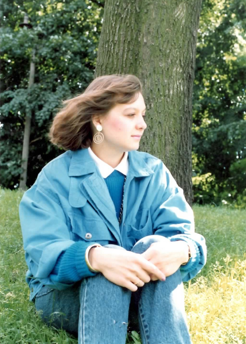    Елена перед выездом из СССР