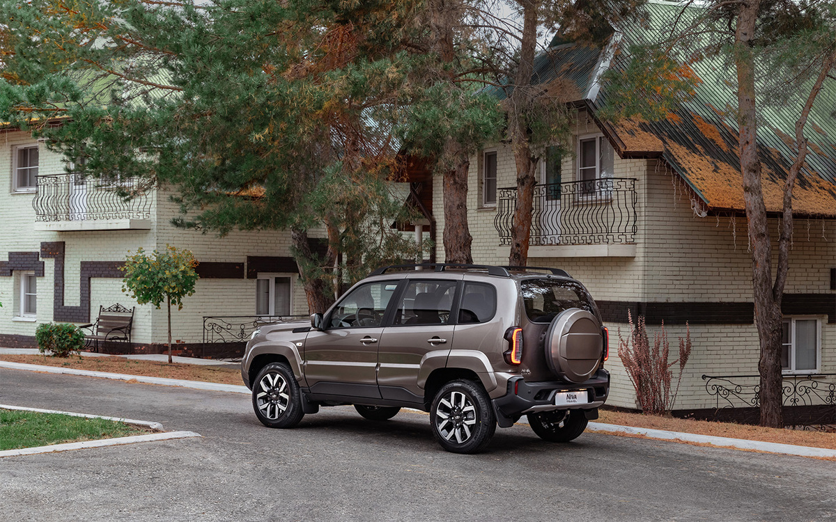 АвтоВАЗ📷Отличить рестайлинговую Lada Niva Travel от дорестайлинговой непросто. Снаружи автомобиль почти не изменился