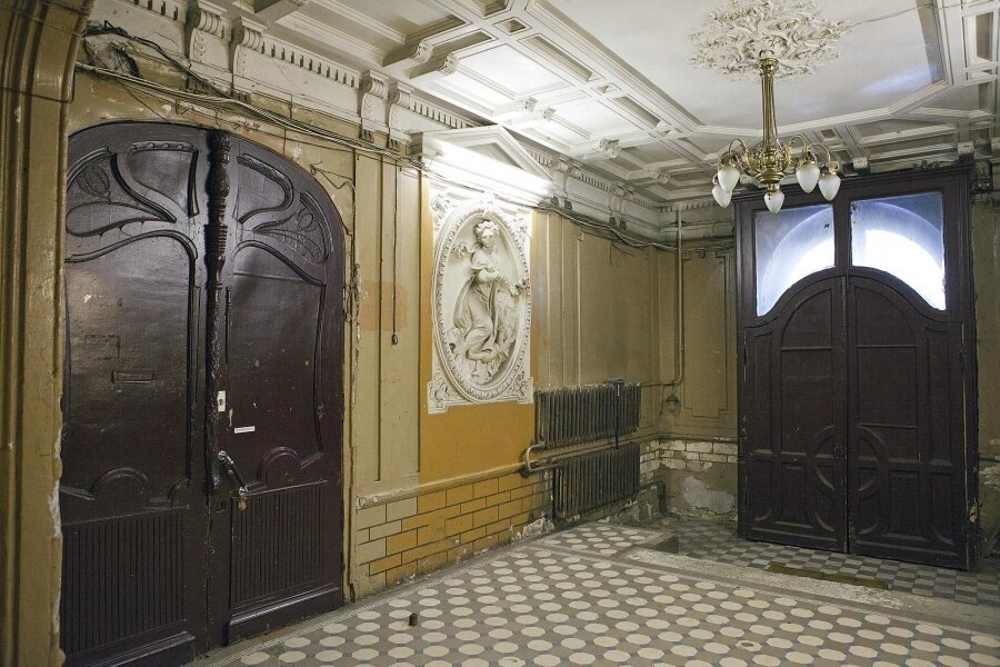 Источник: https://yandex.ru/maps/org/dokhodny_dom_i_i_dernova/156787132486/panorama/?ll=30.378473%2C59.946731&panorama%5Bdirection%5D=67.500000%2C10.000000&panorama%5Bfull%5D=true&panorama%5Bpoint%5D=30.378181%2C59.946670&panorama%5Bspan%5D=0.000000%2C0.000000&z=17