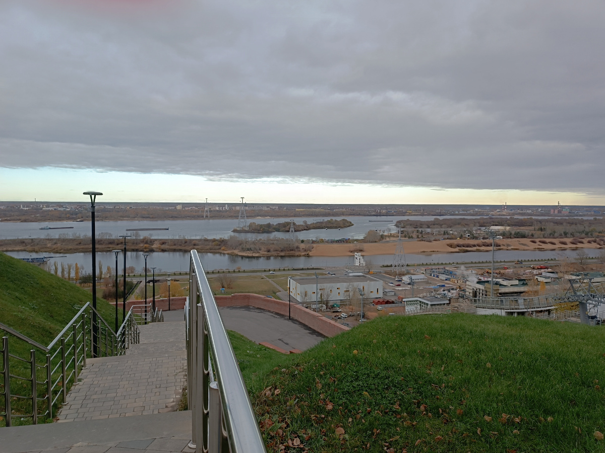 Вид на Волгу