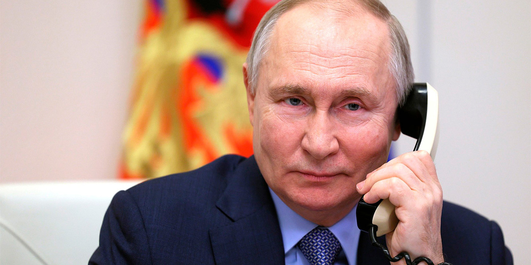 Путин поговорил по телефону с Алиевым