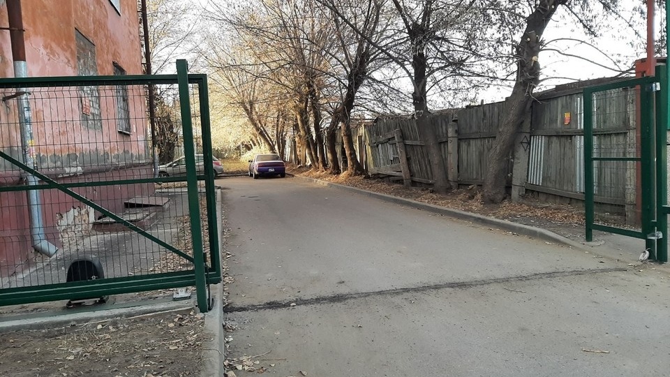 «Голосовали даже покойники». Как в Барнауле пенсионеров заставляют раскошеливаться для автомобилистов