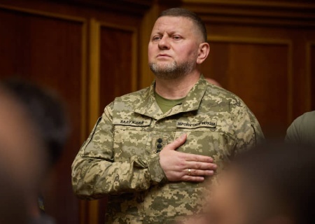    Залужный предлагает себя на роль спасителя ЕС и Украины