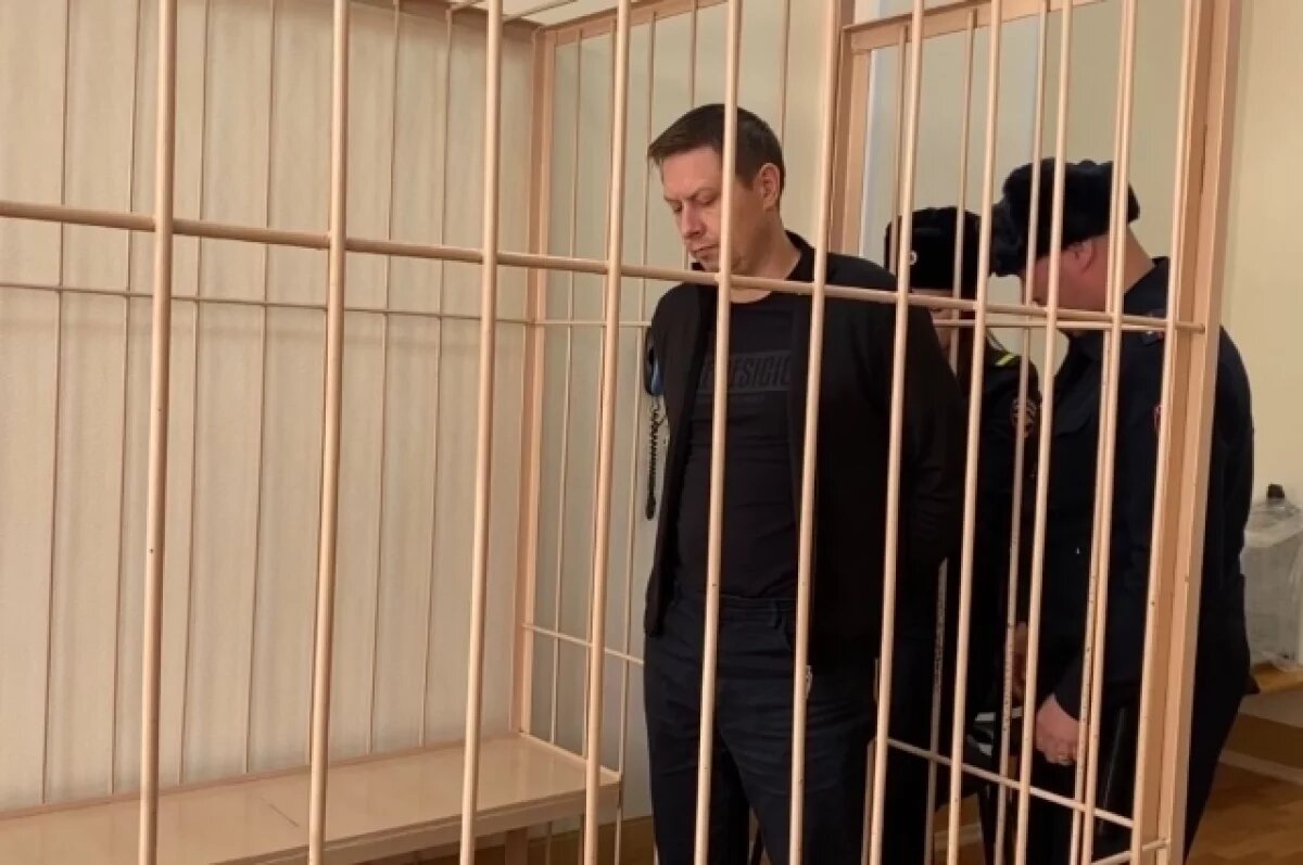    Суд арестовал фигуранта дела о закупках жилья для сирот в Новосибирске