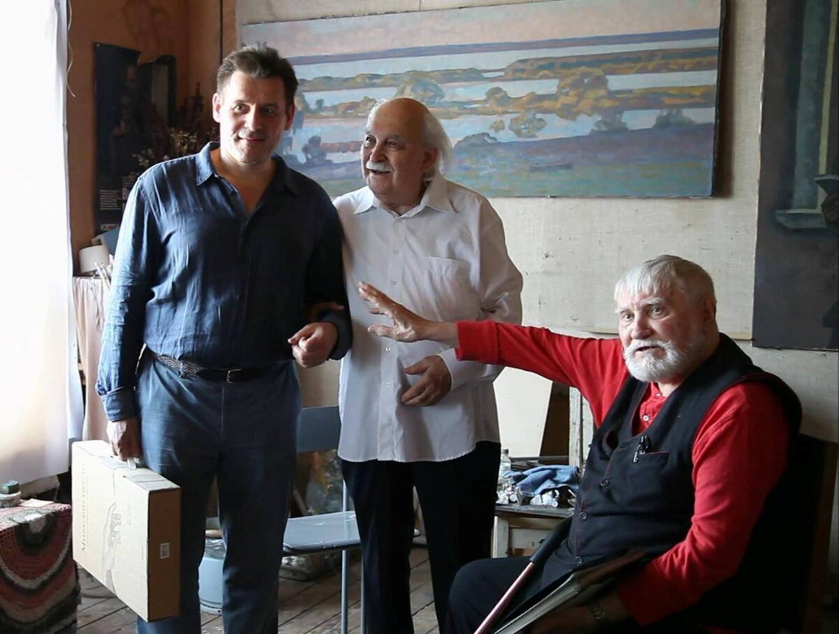 Художники В.И.Иванов и П.П.Оссовский, учредитель Музея Актуального реализма В.В.Вавилин 