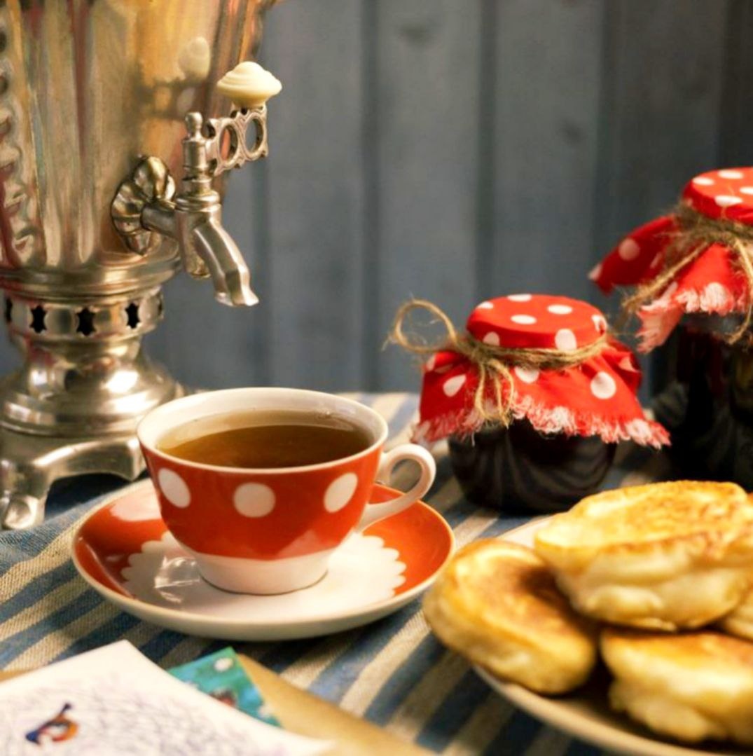 На самовар собирались не ради чая — ради общения.