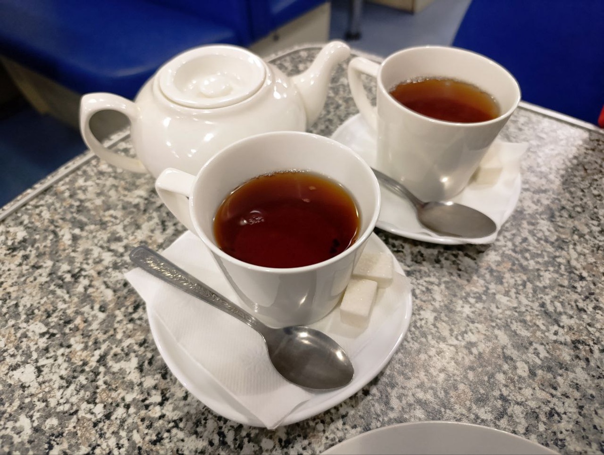 Чай тоже неплохой. Но пили без сахара. Мало ли...