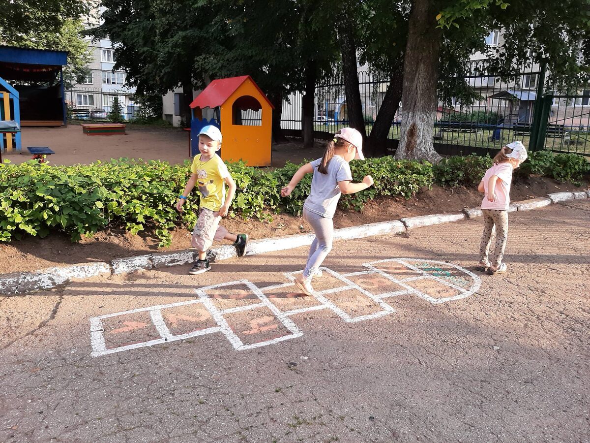 Источник: https://playbookpro.ru/photo/igra-zaymi-pozitsiyu