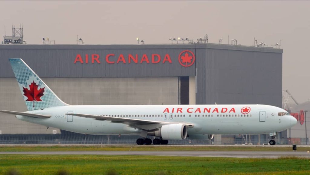 air canada  logo