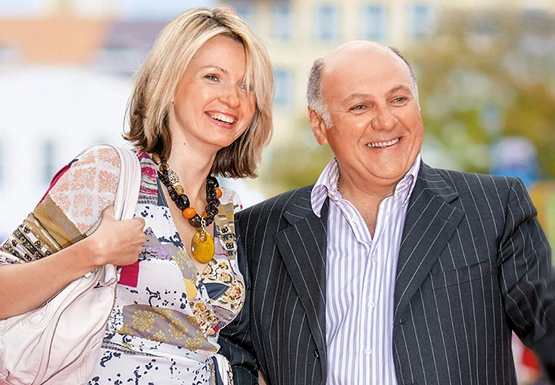 Сергей с женой