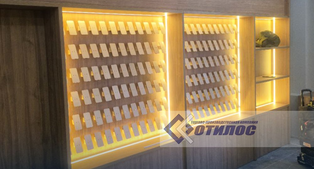 Виды витрин для магазина: как выбрать подходящую и не переплатить