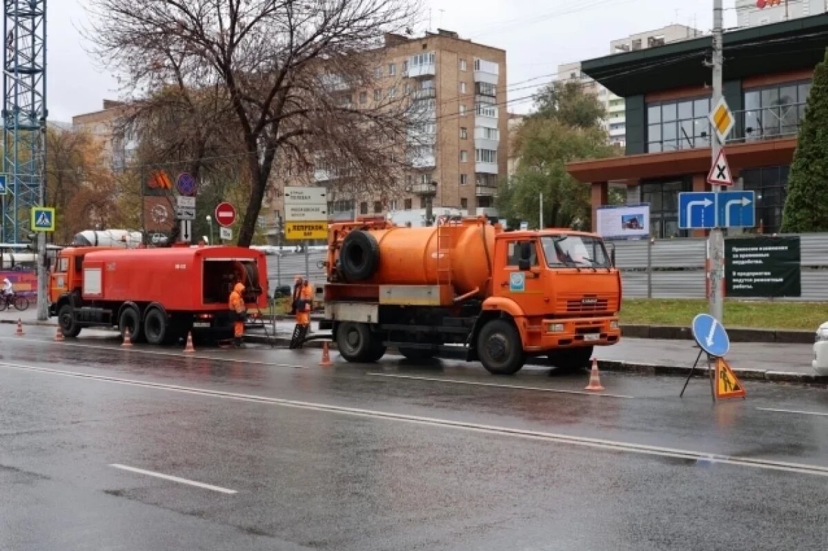    По поручению Ивана Носкова в Самаре прочищено более 27 км сетей ливневок