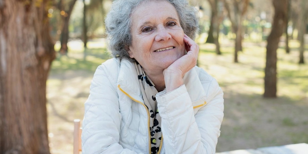 "Дети меня бросили, муж умер, друзей нет" 67-летняя Вера рассказала, что на самом деле важно в старости