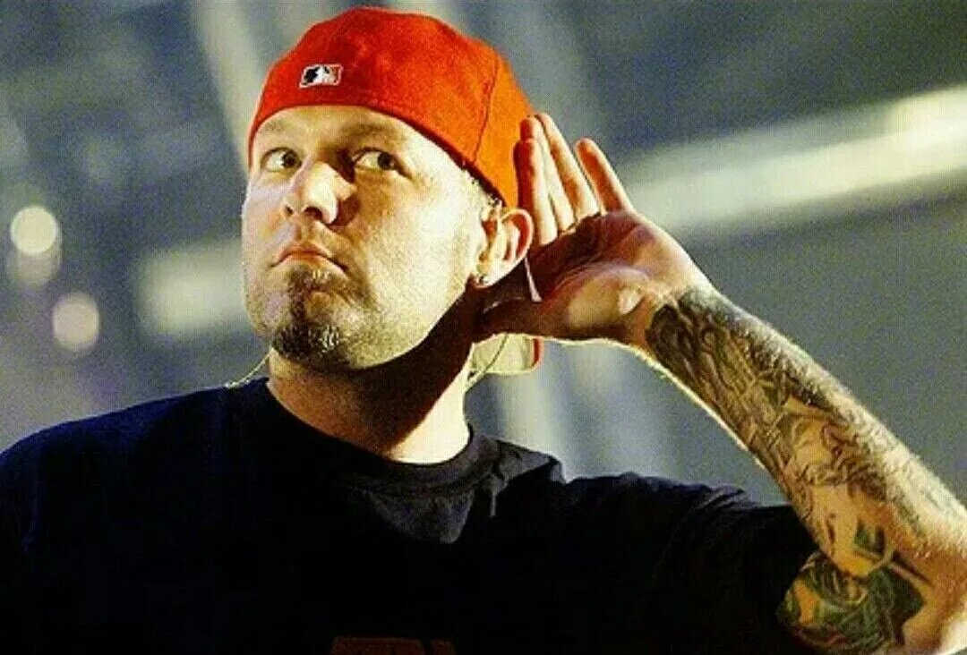  Fred Durst: как “красная кепка” стала брендом, а скандал — стратегией