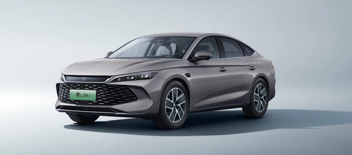   Седан BYD