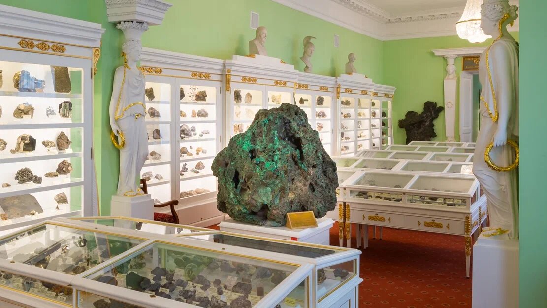 Форпост Северо-Запад / Санкт-Петербургский Горный музей/ Малахит