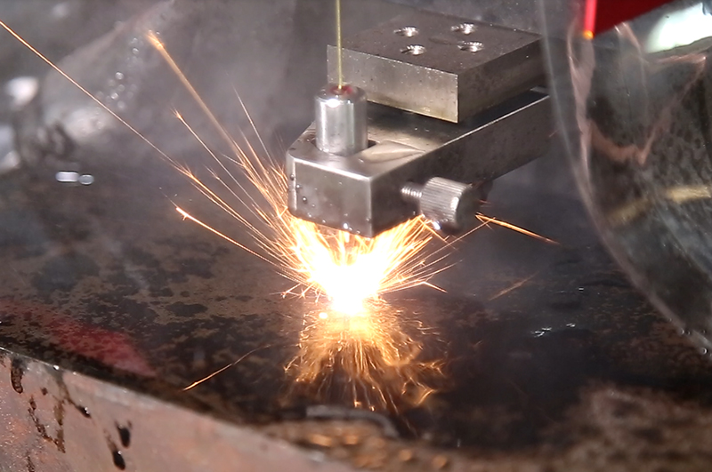 Сверление на электроэрозионном станке с ЧПУ «Супердрель» CNC4565 от компании ООО "МеталТехИнжиниринг"