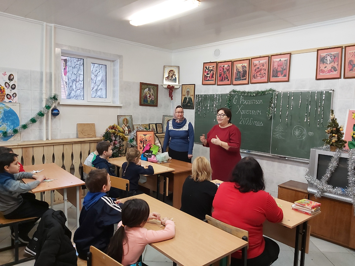 Занятие с подопечными СРЦ "Родник"