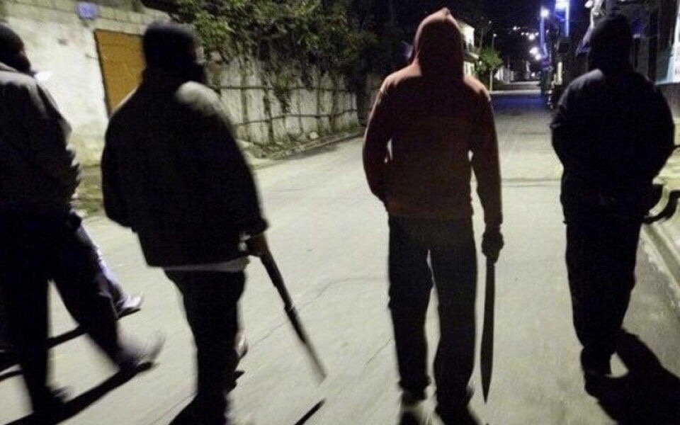 Подростковая банда. Фото из сети