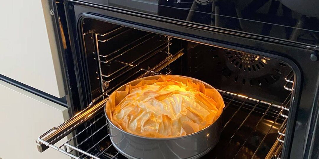 Все включают “верх-низ” и ждут чуда: как на самом деле пользоваться духовкой