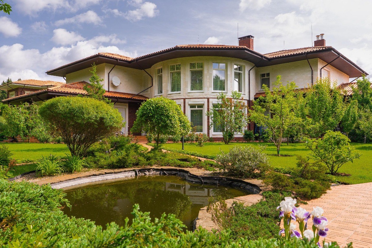 Красивые дома на Калужском шоссе