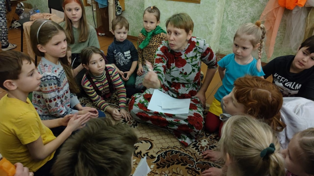 Общая словесно-ролевая игра с детьми в семейном лагере