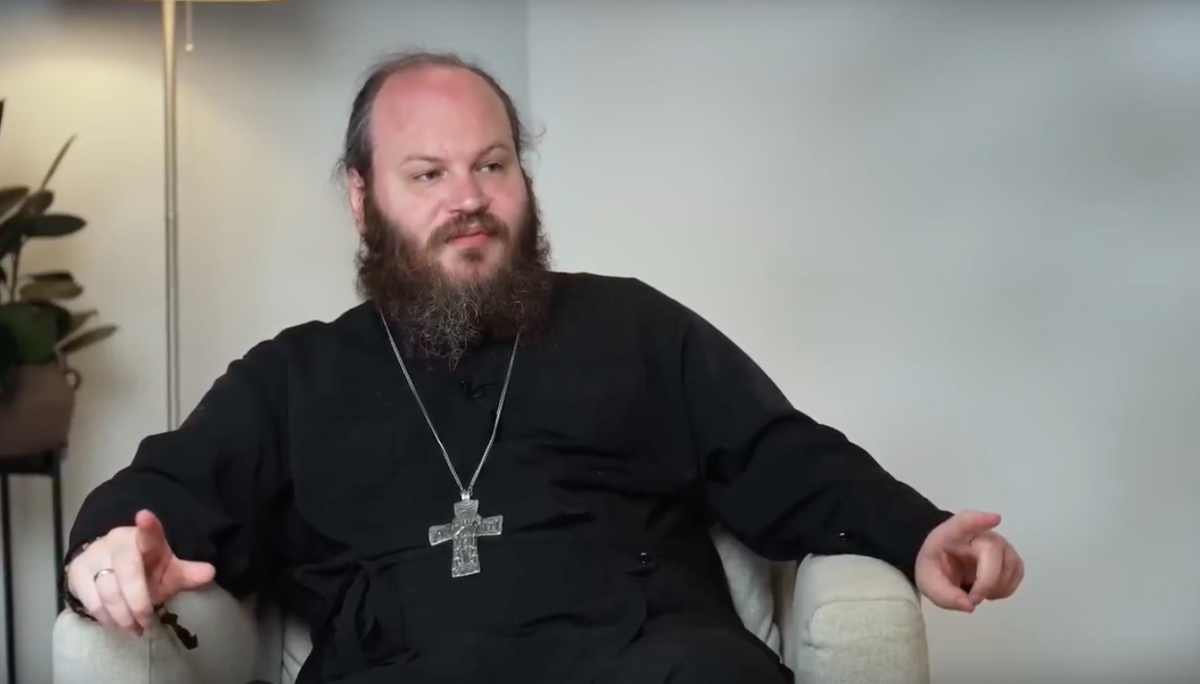 Скриншот из видео