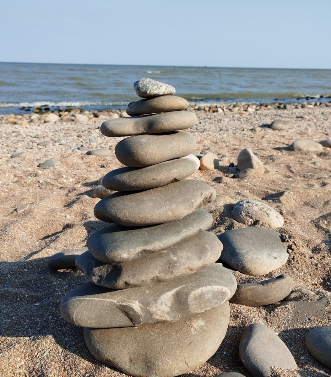 Попробуйте тоже и поделитесь своими приёмами, помогающими быстро уснуть