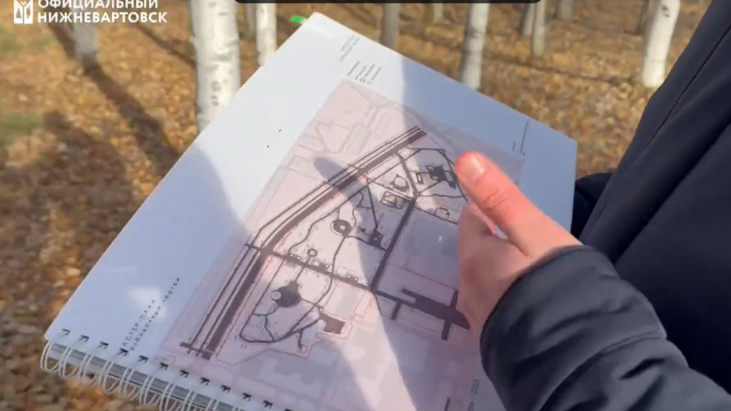    В Нижневартовске установят новую 22-метровую новогоднюю ель с 3D-гирляндами