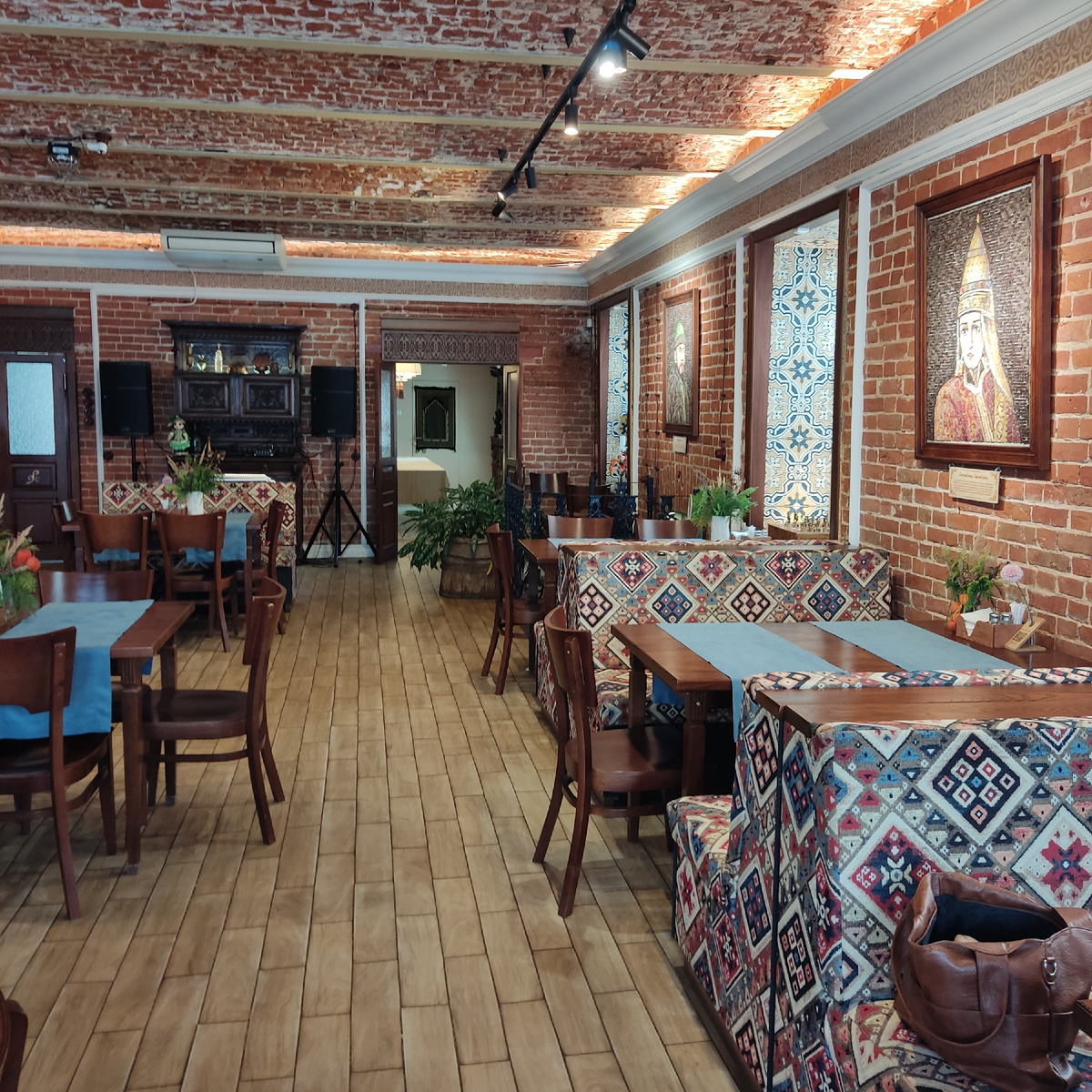 Интерьер кафе