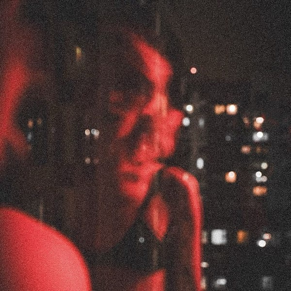     Ангелина Сергеева спела про «Артхаусное кино»