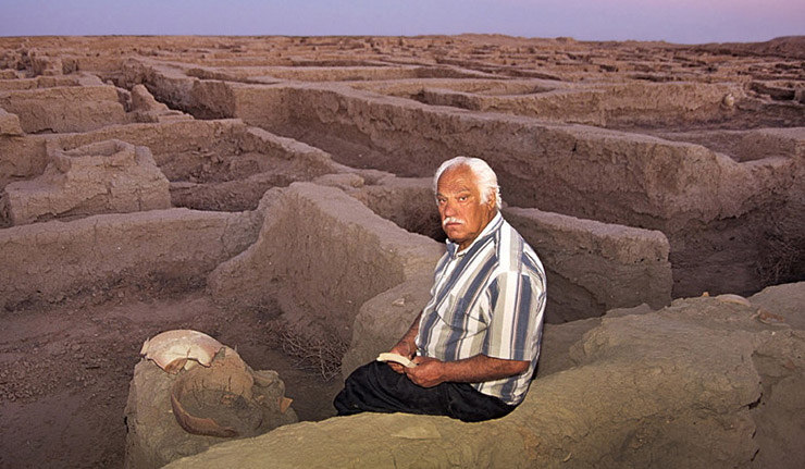Виктор Сарианиди на раскопках древнего города Гонур-депе - столицы Маргианской цивилизации Бактрийско-Маргианского круга, (источник: hronikatm.com)