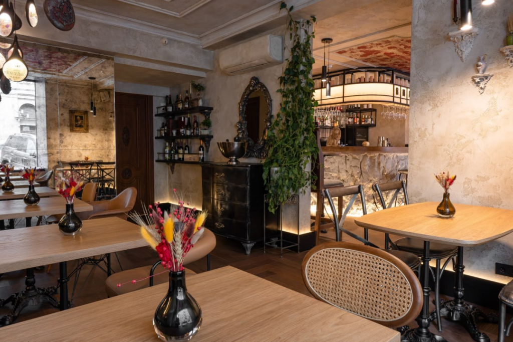 Интерьер ресторана «Виновные». Фото: официальный сайт проекта