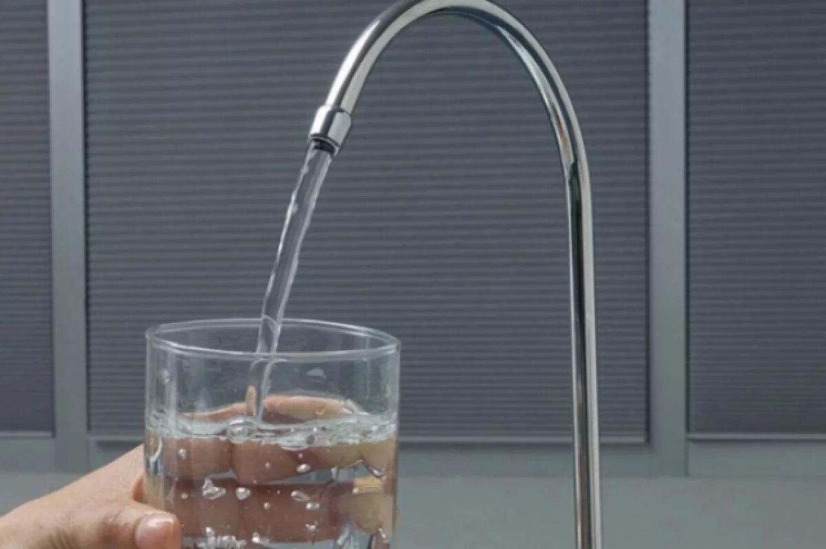    Крупную партию контрабандной посуды для напитков конфисковали в Волгограде